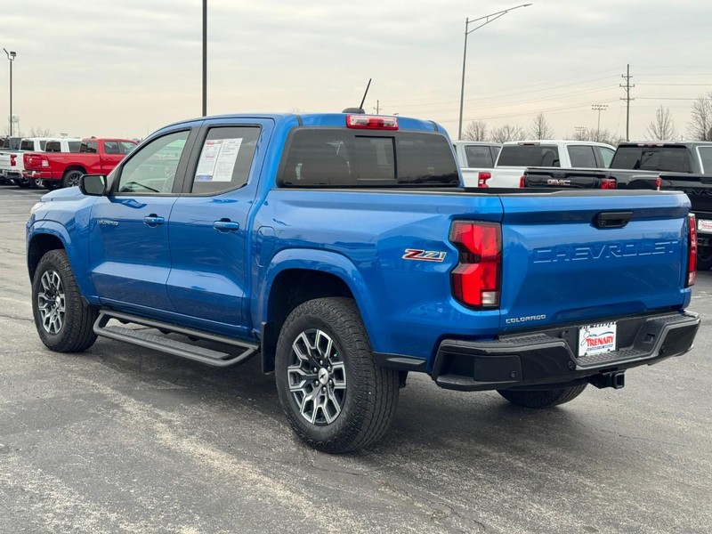 Chevrolet Colorado Vehicle Full-screen Gallery Image 06