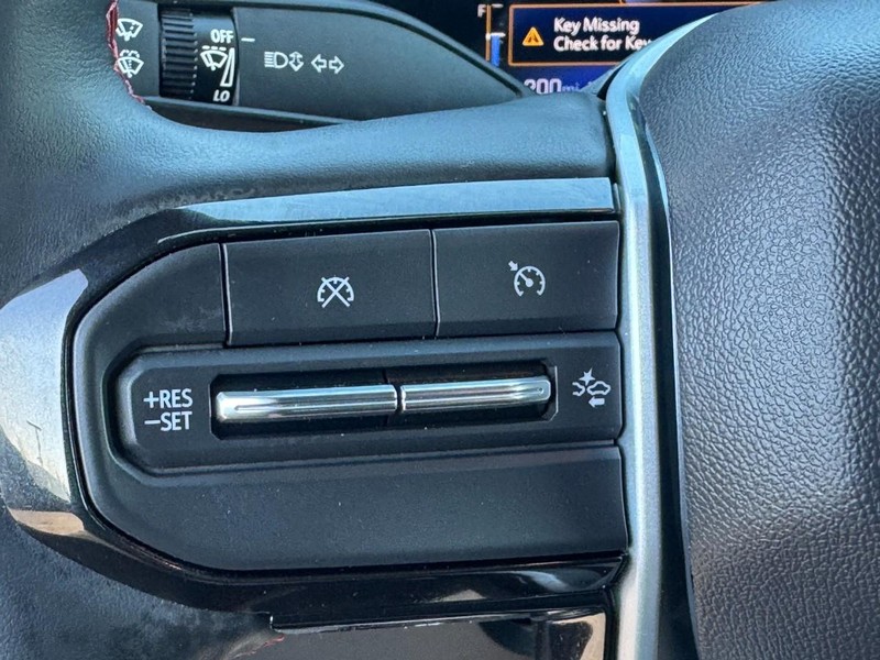 Chevrolet Colorado Vehicle Full-screen Gallery Image 16