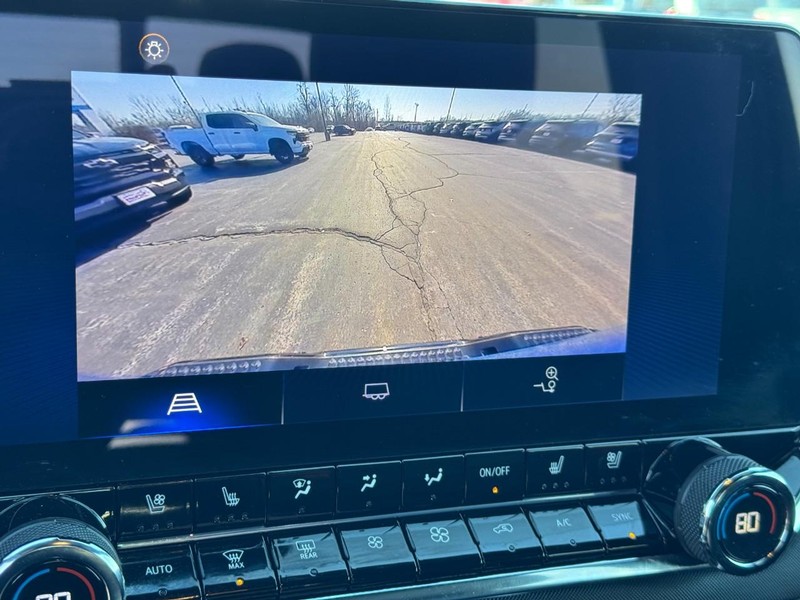 Chevrolet Colorado Vehicle Full-screen Gallery Image 19