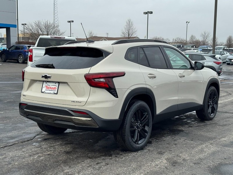 Chevrolet Trax Vehicle Image 03