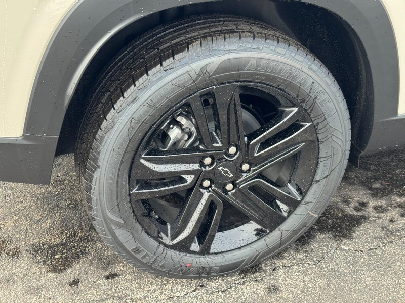 Chevrolet Trax Vehicle Image 04