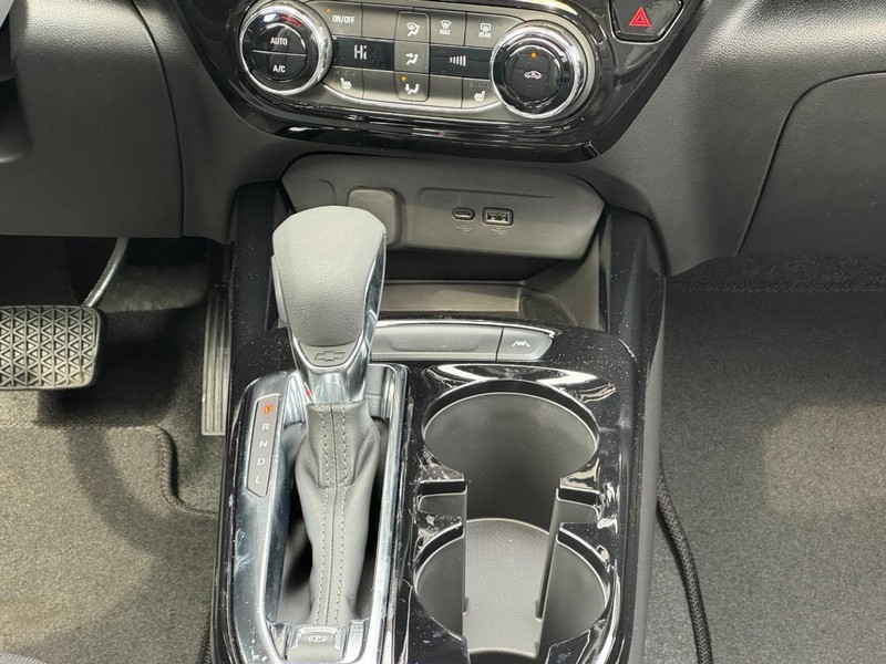 Chevrolet Trax Vehicle Image 09