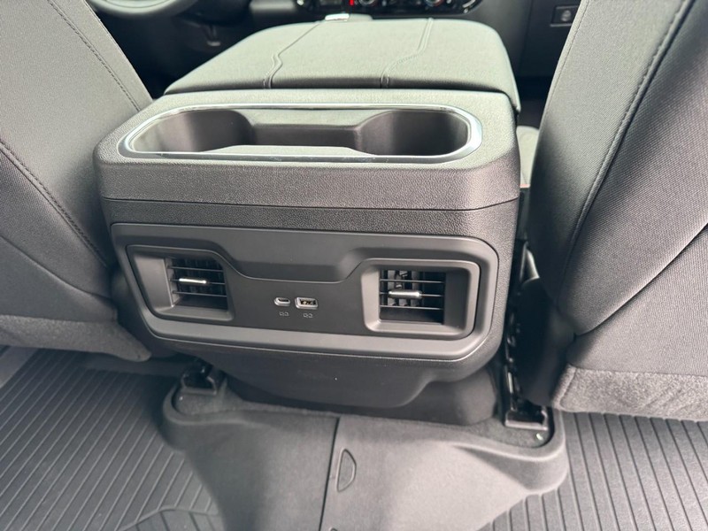 Chevrolet Silverado 1500 Vehicle Image 10