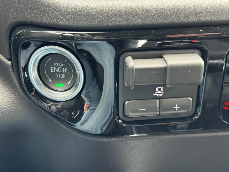 Chevrolet Silverado 1500 Vehicle Image 16