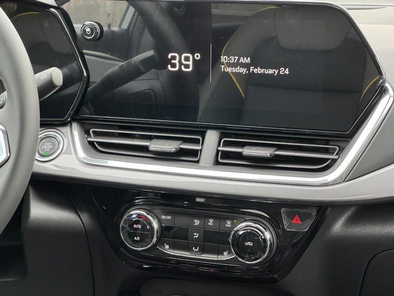 Chevrolet Trax Vehicle Image 08