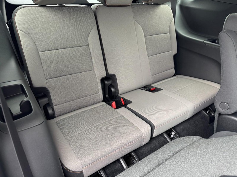 Chevrolet Traverse Vehicle Image 06