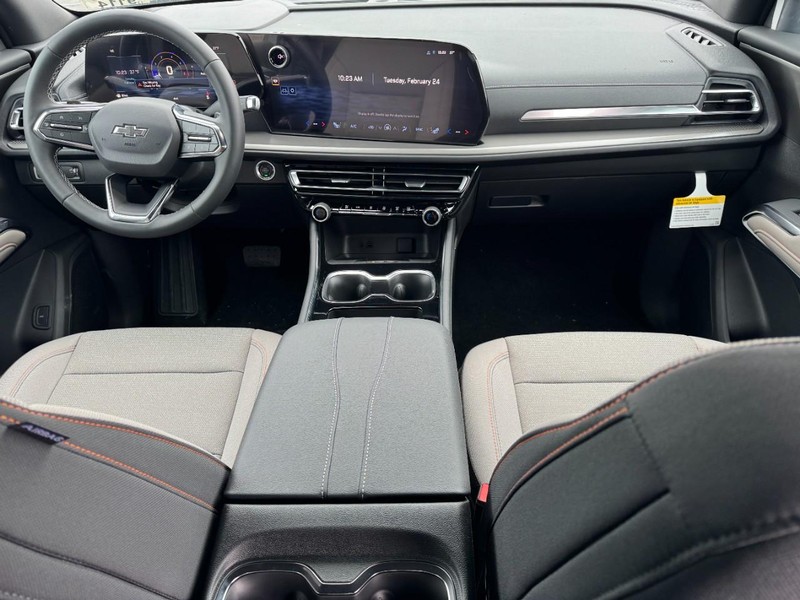 Chevrolet Traverse Vehicle Image 07