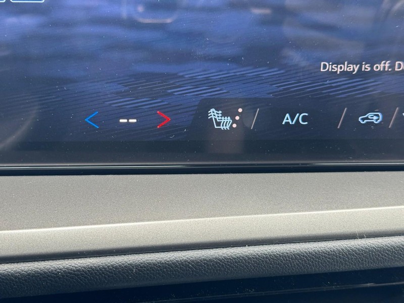 Chevrolet Traverse Vehicle Image 16