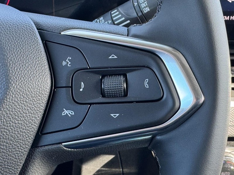 Chevrolet TrailBlazer Vehicle Image 14