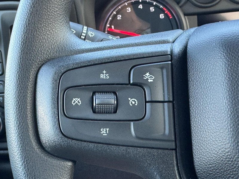 Chevrolet Silverado 1500 Vehicle Image 13