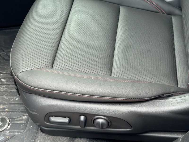 Chevrolet Trax Vehicle Image 11