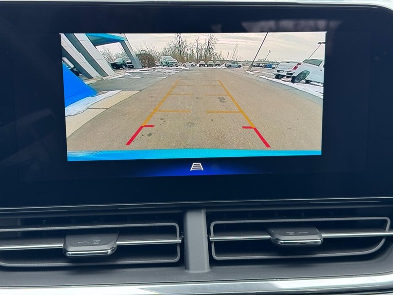 Chevrolet Trax Vehicle Image 16