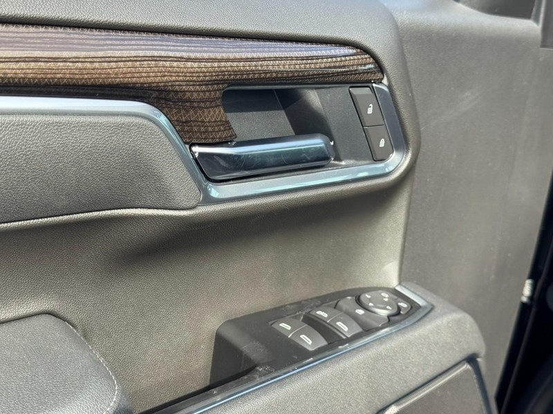 Chevrolet Silverado 1500 Vehicle Image 10