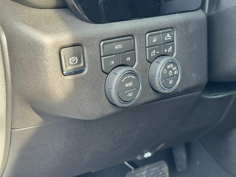 Chevrolet Silverado 1500 Vehicle Image 13