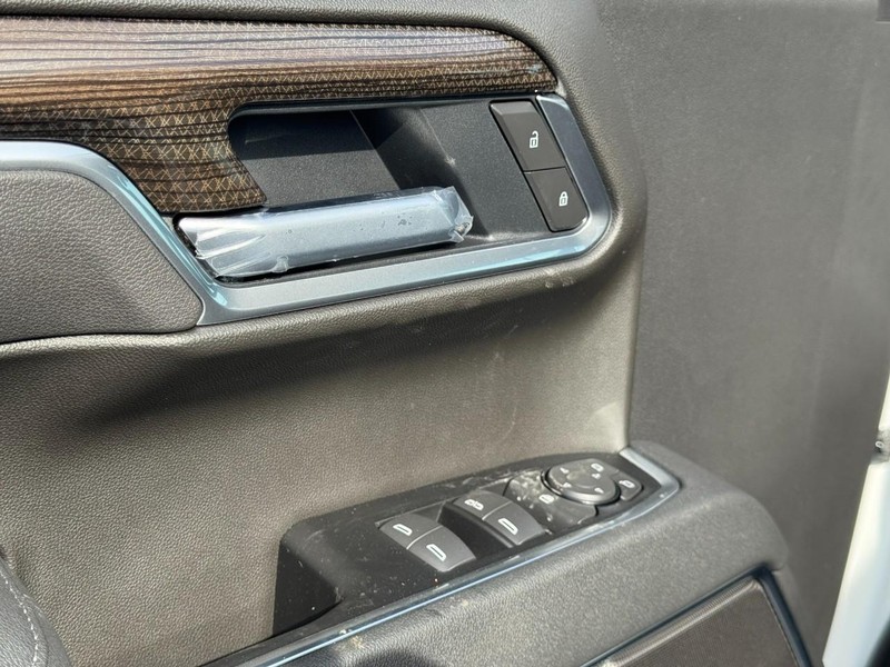 Chevrolet Silverado 1500 Vehicle Image 10