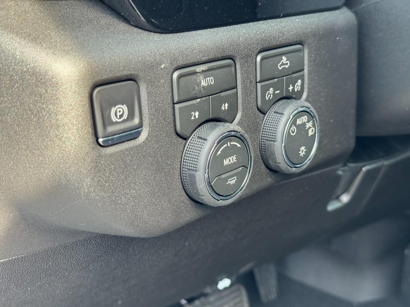 Chevrolet Silverado 1500 Vehicle Image 12