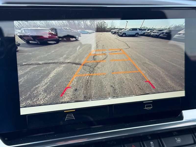 Chevrolet Silverado 1500 Vehicle Image 16