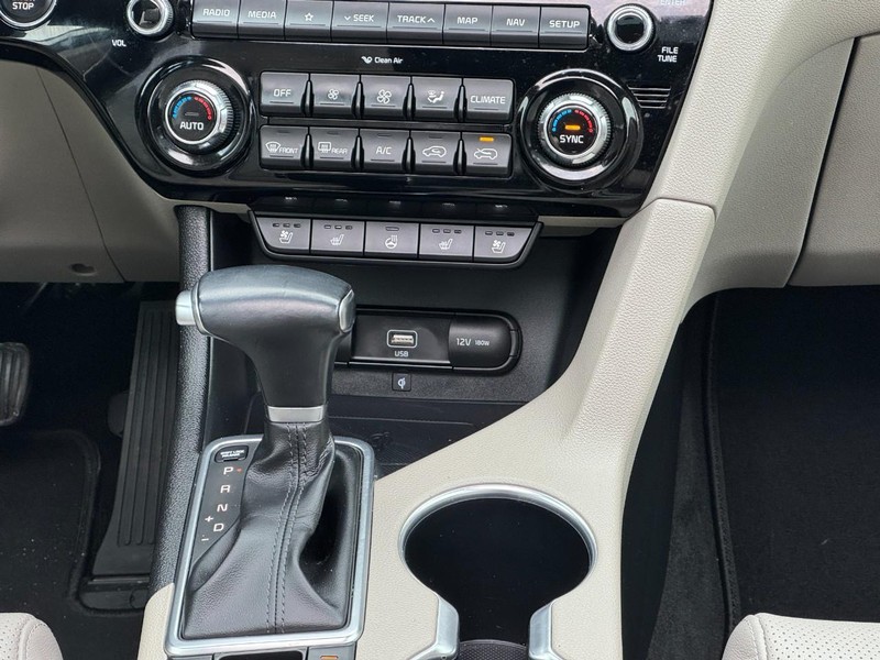 Kia Sportage Vehicle Image 14