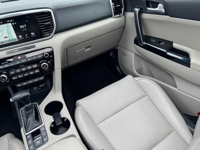 Kia Sportage Vehicle Image 15