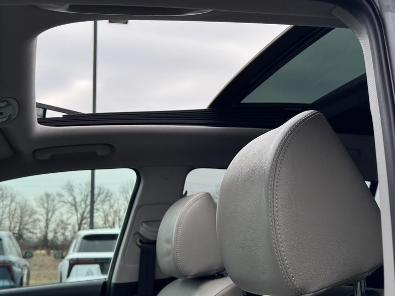 Kia Sportage Vehicle Image 26