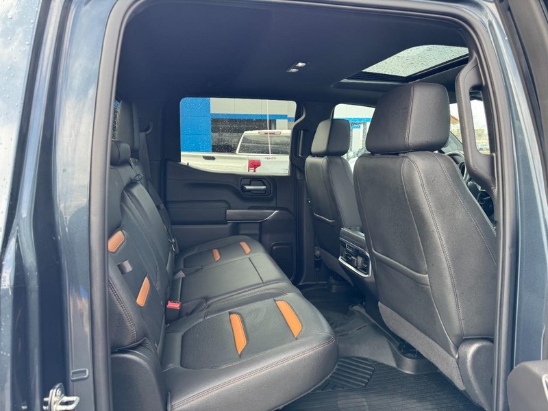 GMC Sierra 1500 Vehicle Image 10