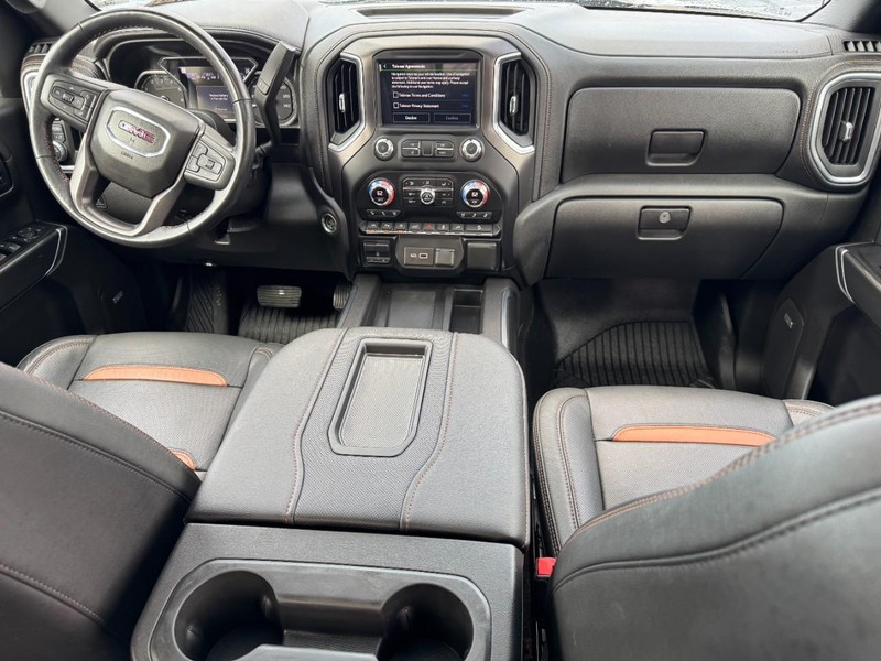 GMC Sierra 1500 Vehicle Image 11