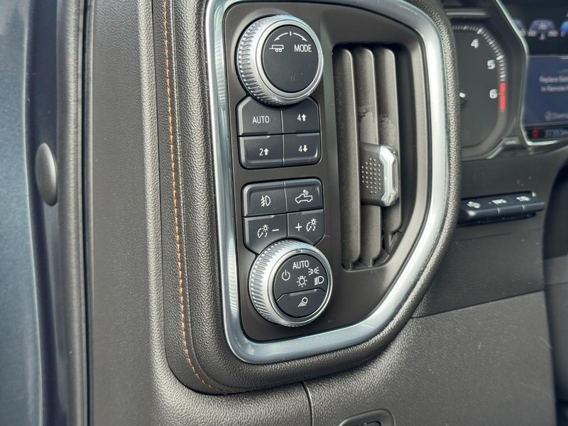 GMC Sierra 1500 Vehicle Image 18