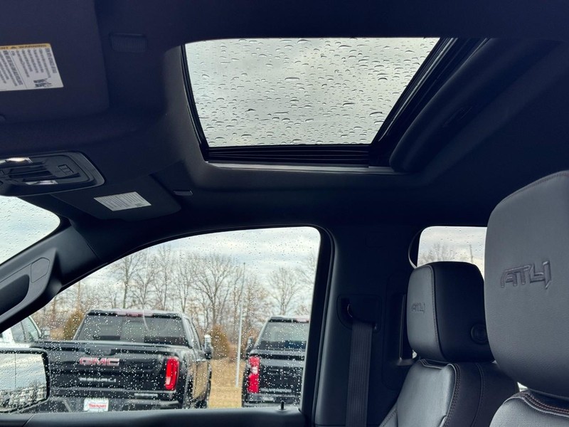 GMC Sierra 1500 Vehicle Image 26