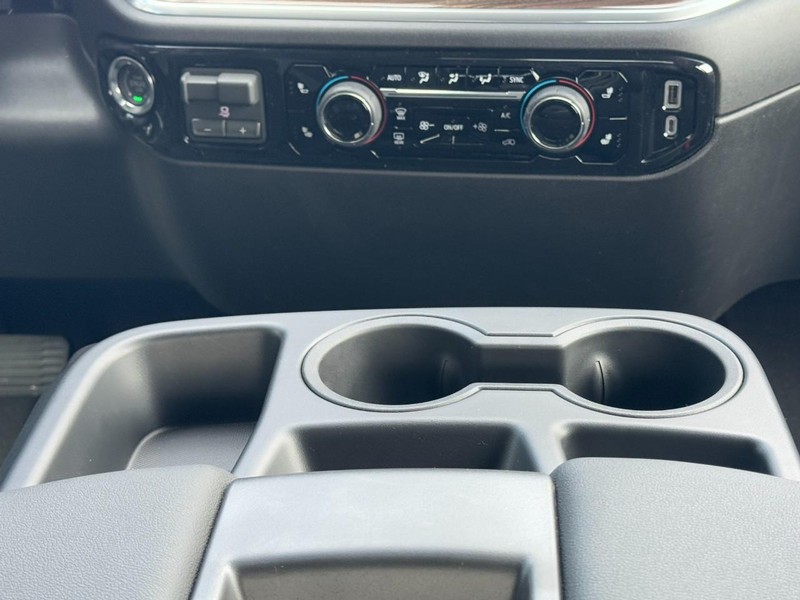 Chevrolet Silverado 1500 Vehicle Image 09