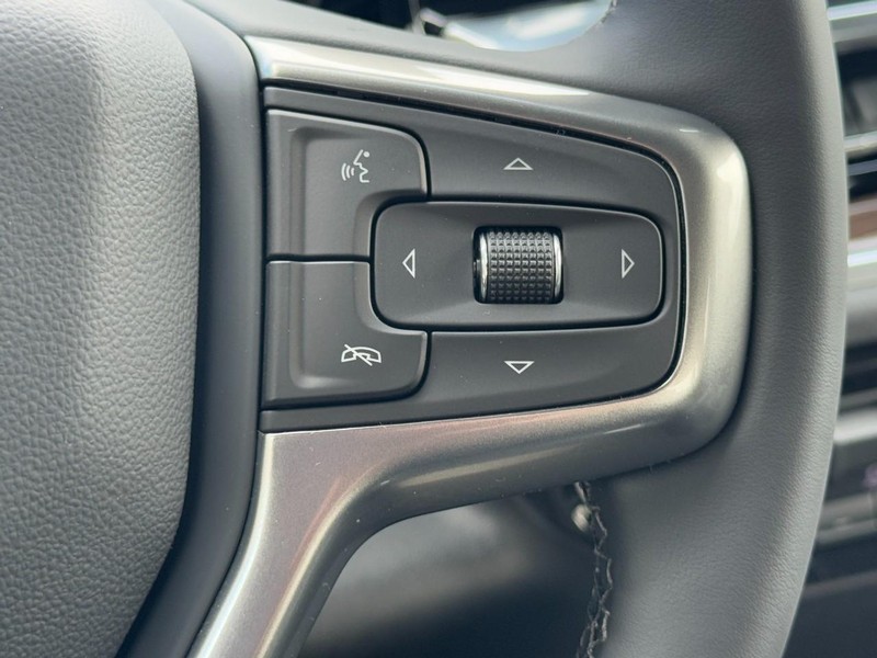 Chevrolet Silverado 1500 Vehicle Image 11