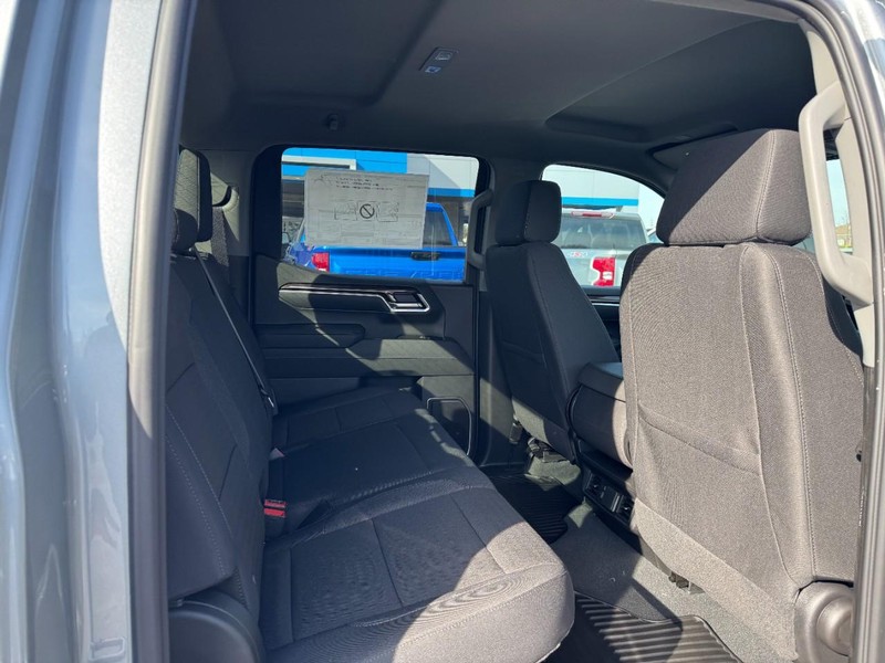 Chevrolet Silverado 1500 Vehicle Image 05