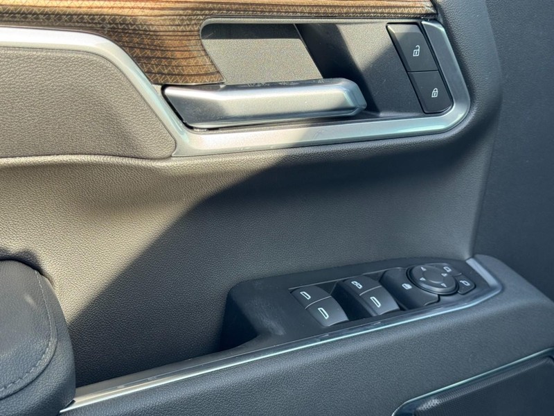 Chevrolet Silverado 1500 Vehicle Image 10