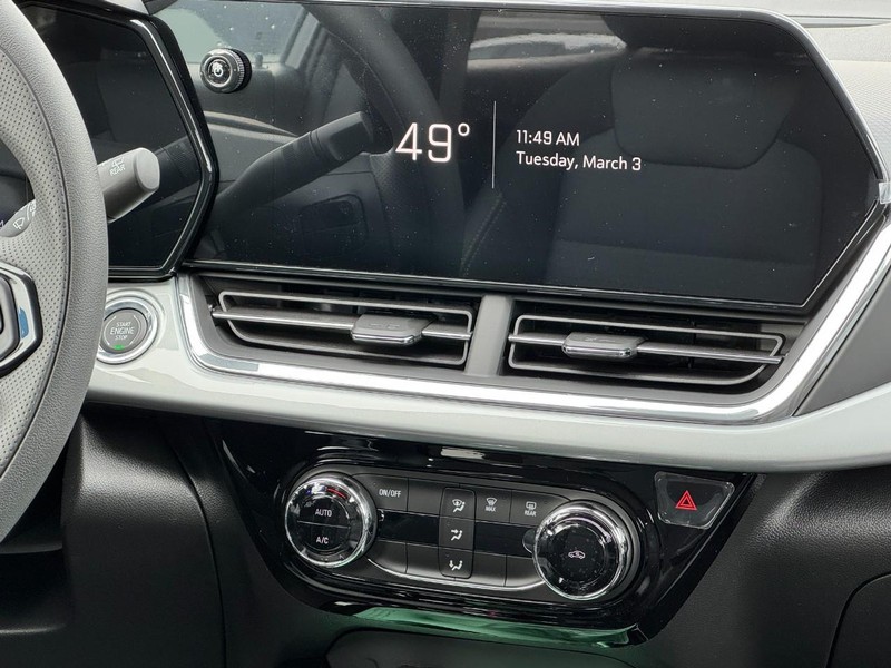 Chevrolet Trax Vehicle Image 08