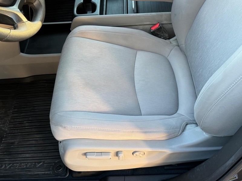 Honda Odyssey Vehicle Image 16
