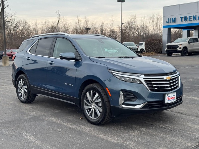 Chevrolet Equinox Vehicle Full-screen Gallery Image 02