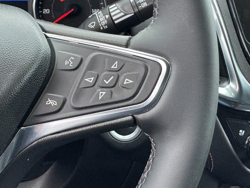 Chevrolet Equinox Vehicle Full-screen Gallery Image 19