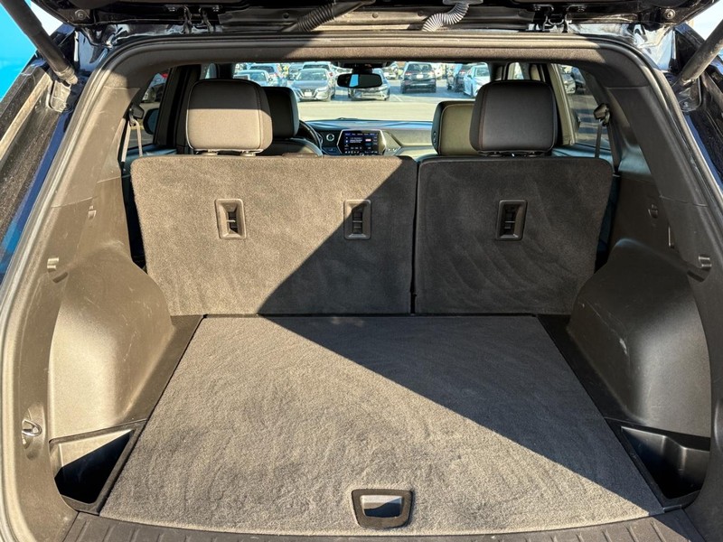 Chevrolet Blazer Vehicle Image 04