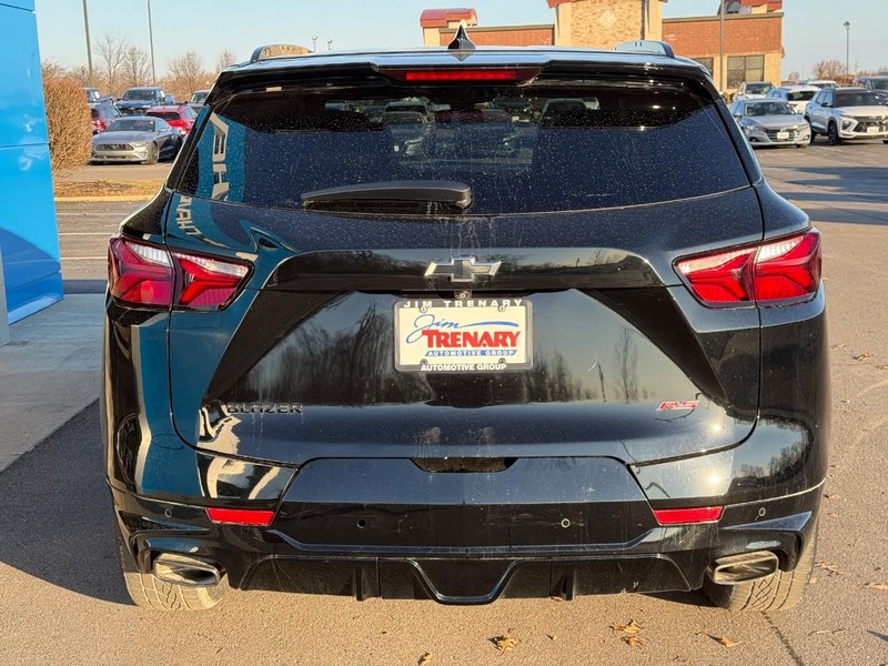 Chevrolet Blazer Vehicle Image 05