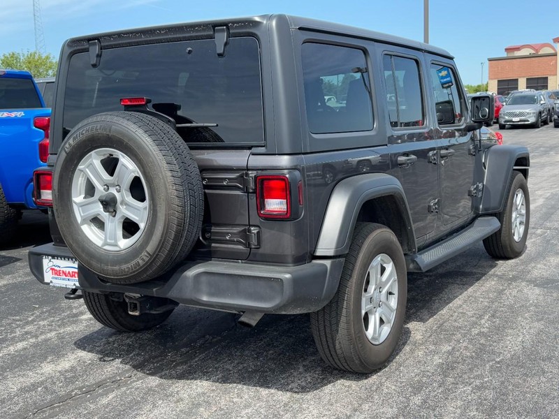 Jeep Wrangler Unlimited Vehicle Image 03