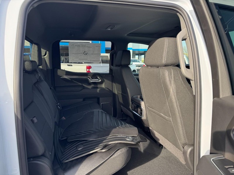 Chevrolet Silverado 1500 Vehicle Image 05