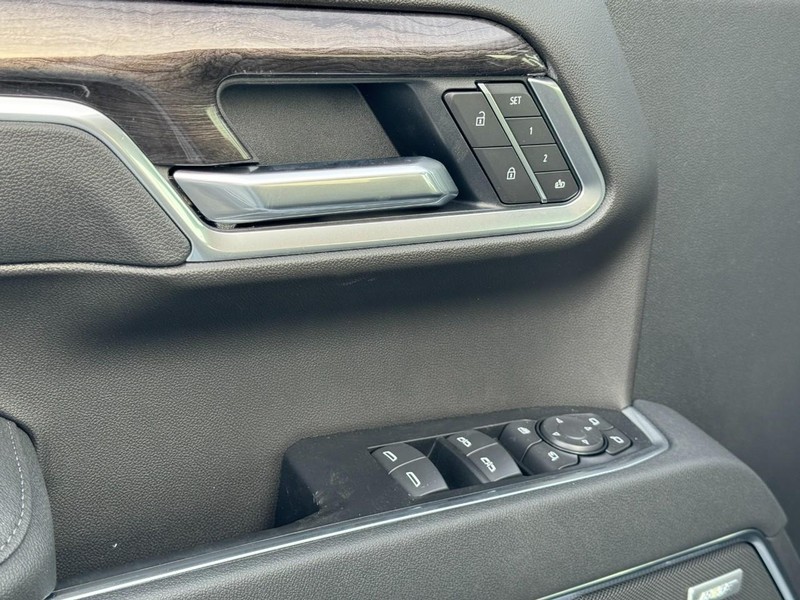 Chevrolet Silverado 1500 Vehicle Image 10