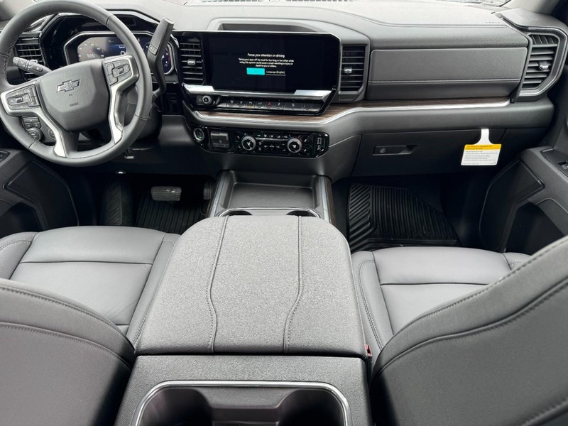 Chevrolet Silverado 2500HD Vehicle Image 07