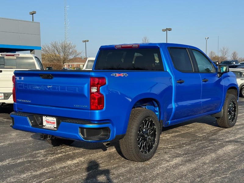 Chevrolet Silverado 1500 Vehicle Image 03