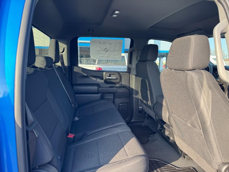 Chevrolet Silverado 1500 Vehicle Image 05