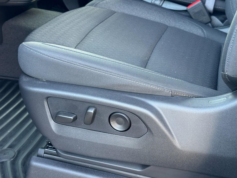 Chevrolet Silverado 1500 Vehicle Image 11