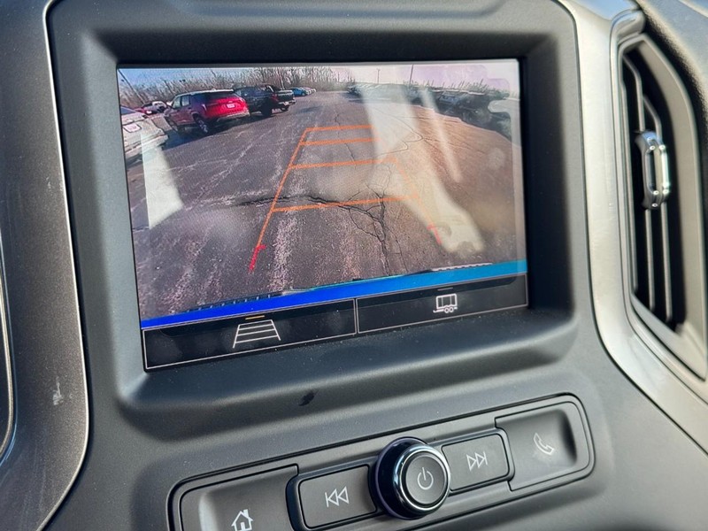 Chevrolet Silverado 1500 Vehicle Image 15