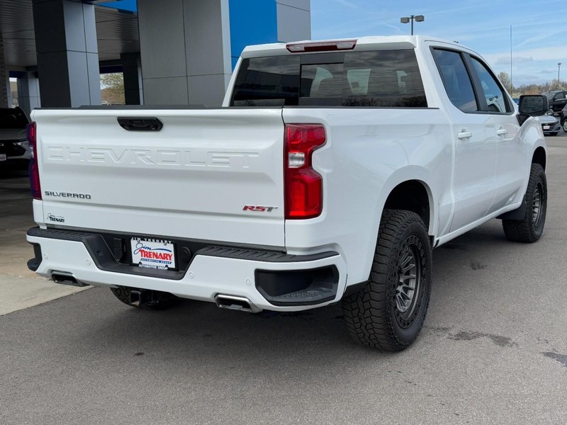 Chevrolet Silverado 1500 Vehicle Image 03