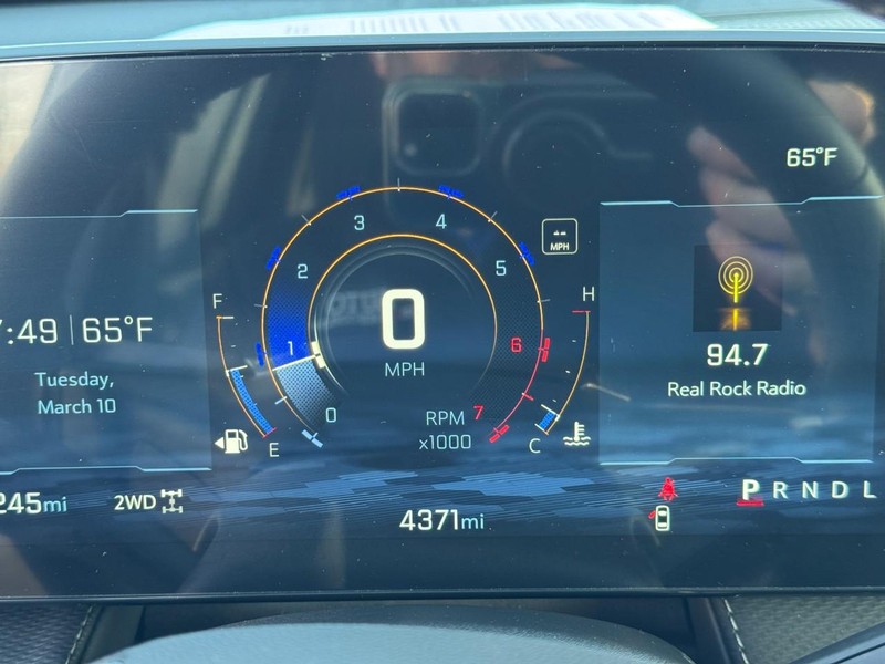 Chevrolet Equinox Vehicle Full-screen Gallery Image 20