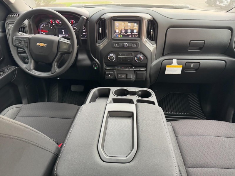 Chevrolet Silverado 2500HD Vehicle Image 06