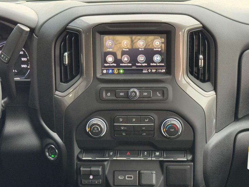 Chevrolet Silverado 2500HD Vehicle Image 08